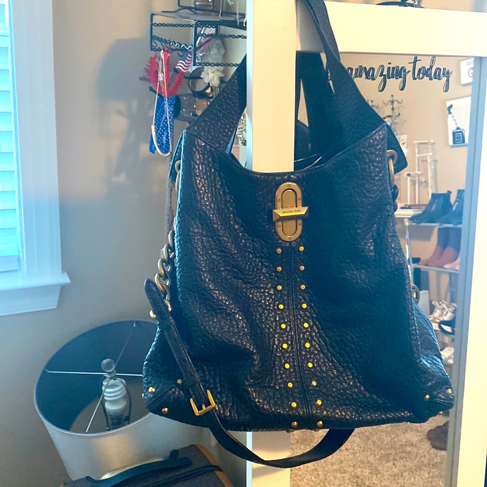 Authentic Michael kors Uptown Astor Tote